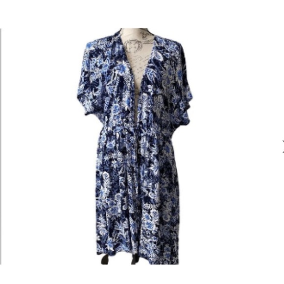 torrid Other - Torrid floral printed kimono/coverup